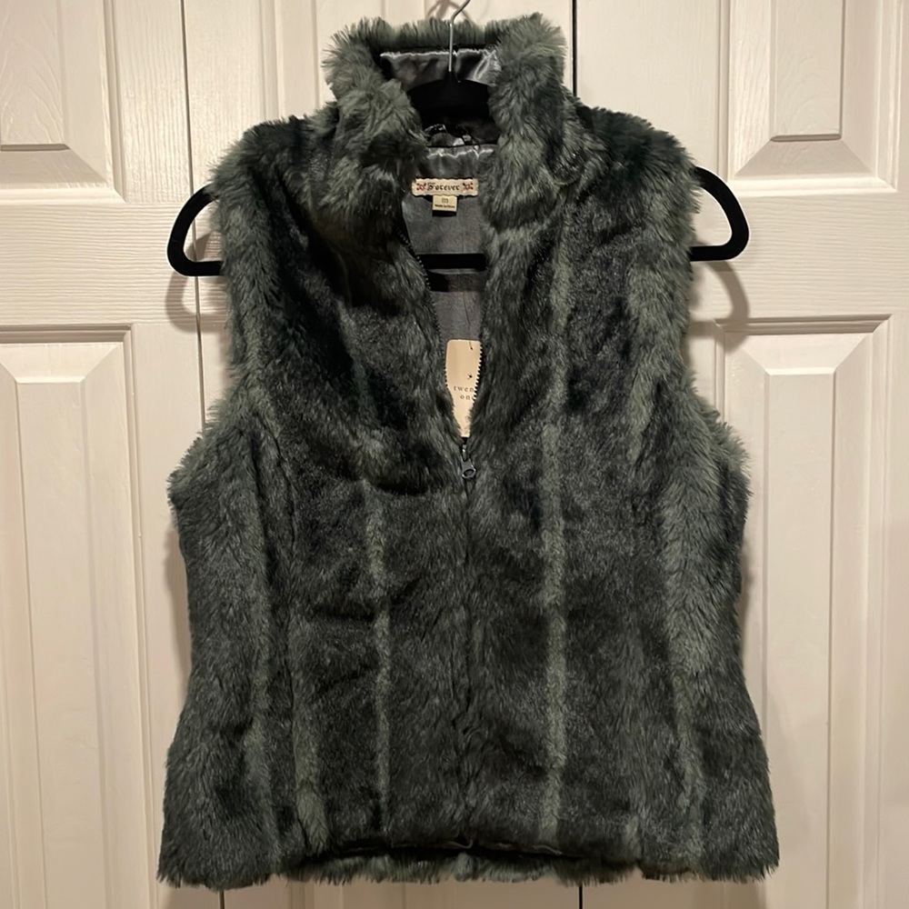 Forever 21 Black Faux Fur Vest